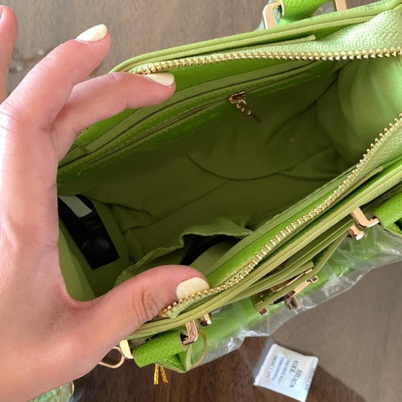 Bebe Evie Top Handle Crossbody Bag - Picture 4 of 4